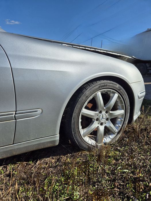 Преден калник за Mercedes C class W203 Coupe