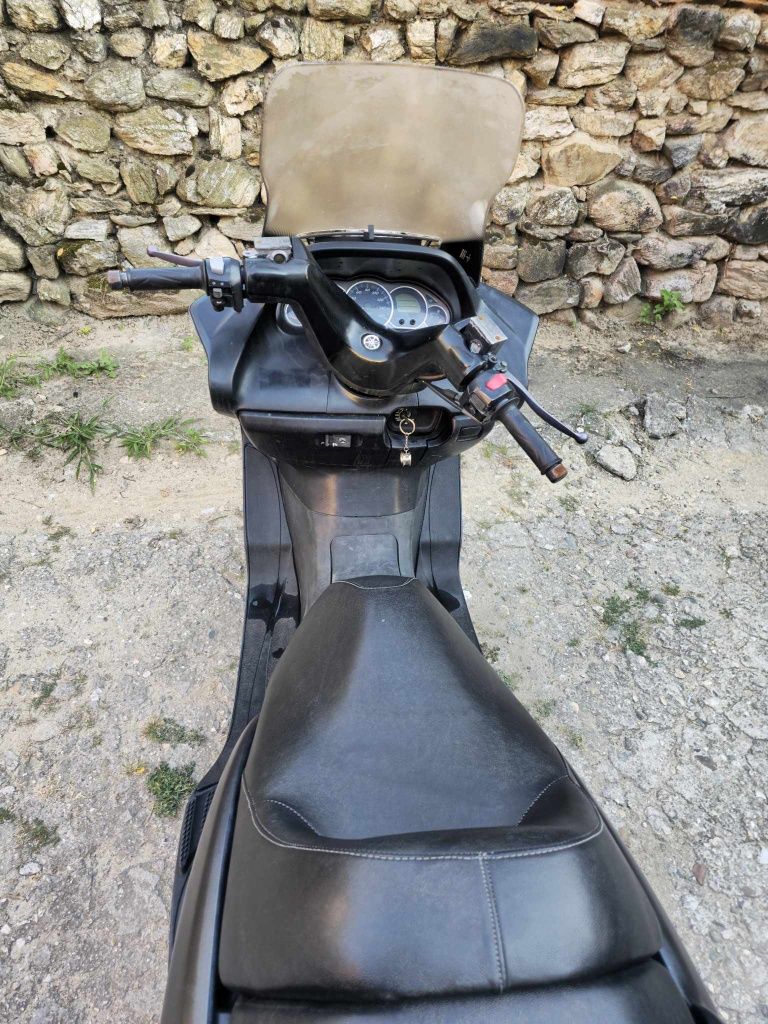 Yamaha majesty 250