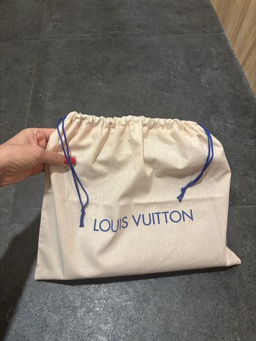 Мъжка чанта клъч Louis Vuitton