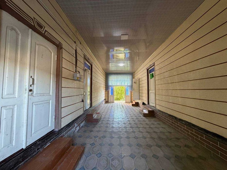 TAYYOR 8 SOTIQLI HOVLi bahavo joydan sotiladi