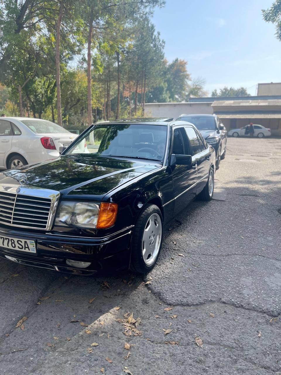 W124 sotiladi do res