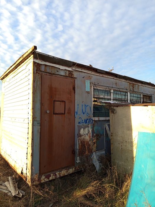 Продам торговый вагон 3 на 7, перевозной