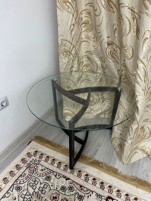 Журнальный столик