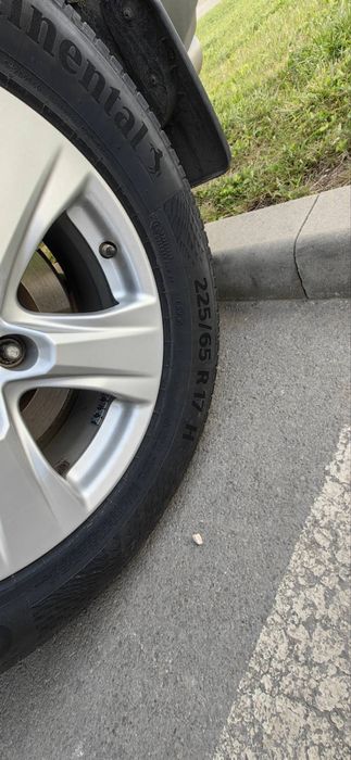 гуми Continental UltraContact 225/65 R17 – подходящи за Toyota RAV4