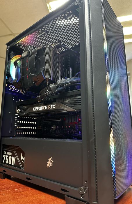 Геймърски компютър, full hd, Intel i7, rtx 3070, 16gb