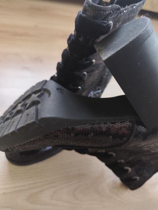 Много красиви боти с телилейки