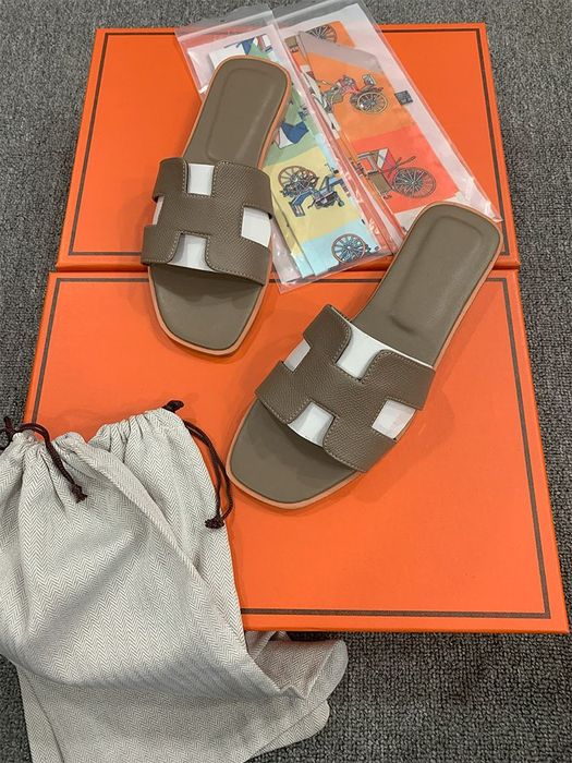 Papuci de damă din piele