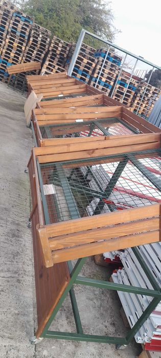 метални плоскости за стилажи, щандове за плодове и зеленчуци