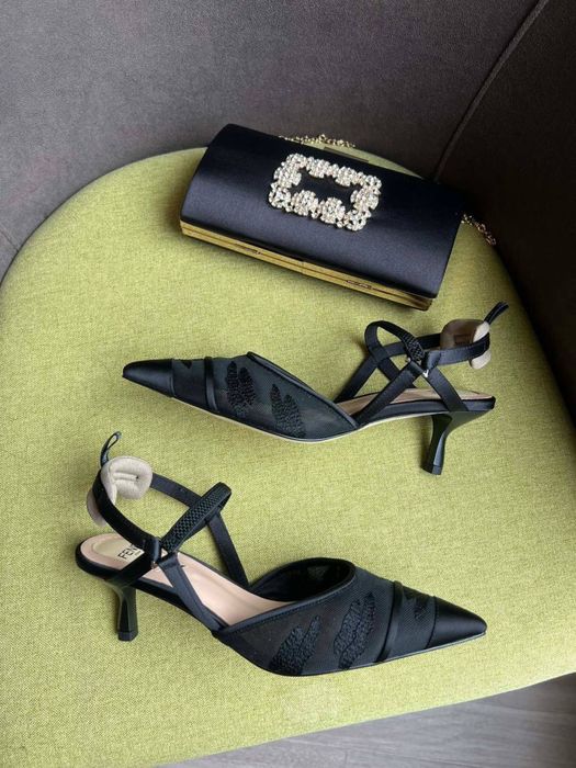 Pantofi Fendi 35-42