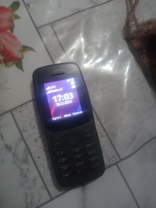 Продам сотовый телефон Нокиа 2 симка хорошим состоянием