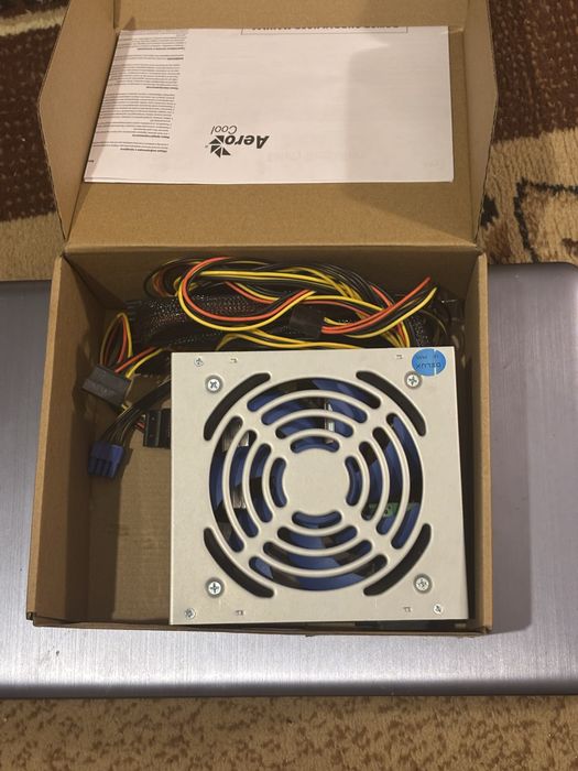 AeroCool VX Plus Series 700W