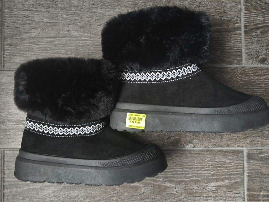 Топли дамски зимни боти