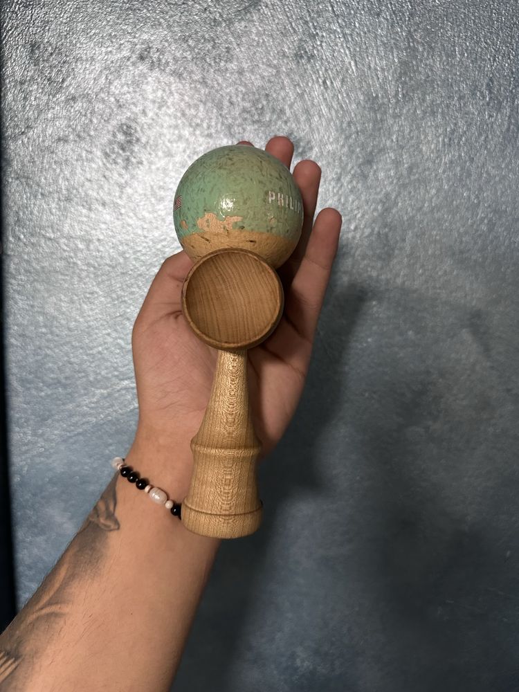 Kendama krom Philip Eldridge