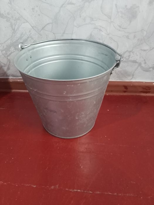 Продам ведро железный