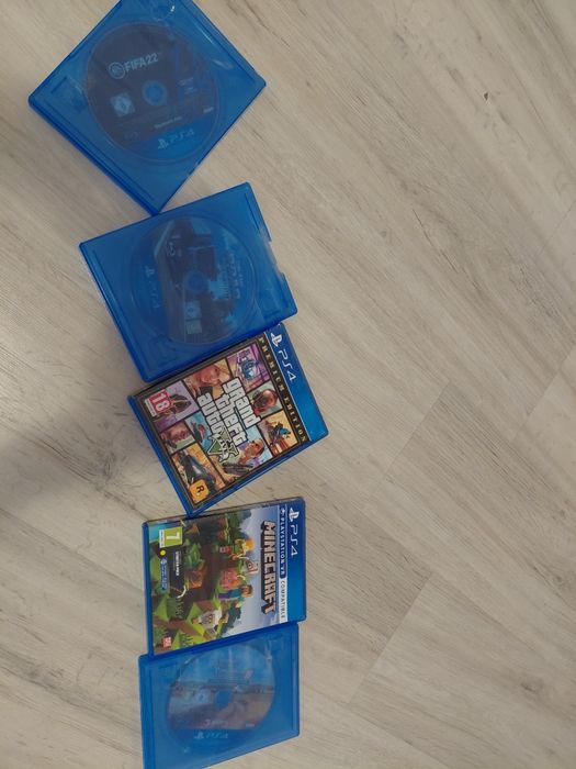 Vând jocuri ps 4