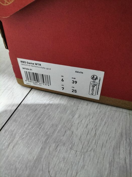 Adidași Puma mid-high din piele ecologica