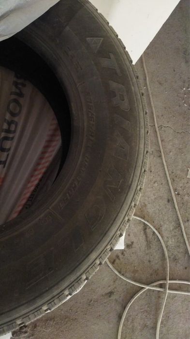 Комплект зимних шин