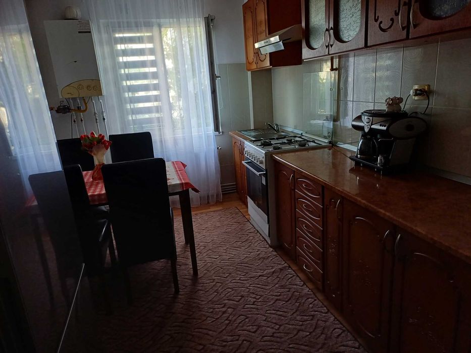 vand apartament de 2cam in DEJ str orizont ..scoala,magazine...