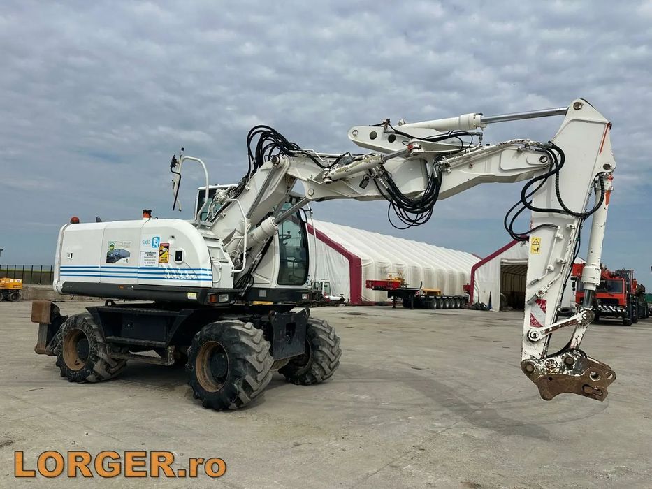 Hitachi ZX 140W-3 Hitachi ZX 140W-3