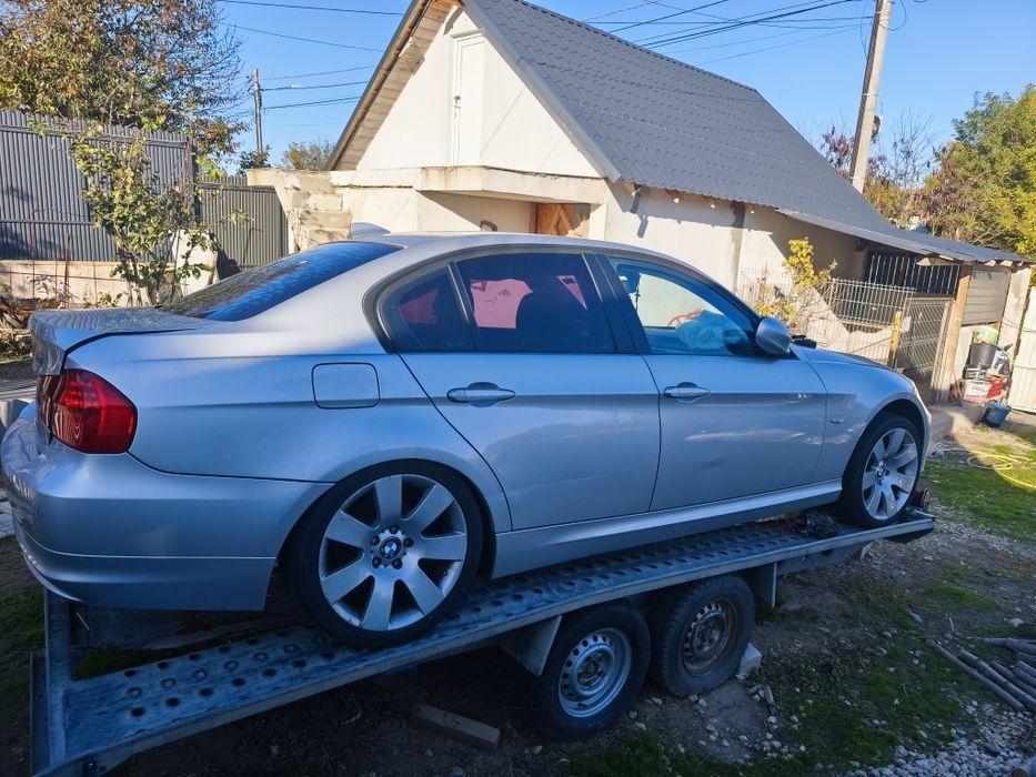 Bmw E90 318d LCI avariat