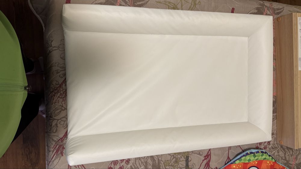 Повивалник за скрин KikkaBoo - Standard, дърво