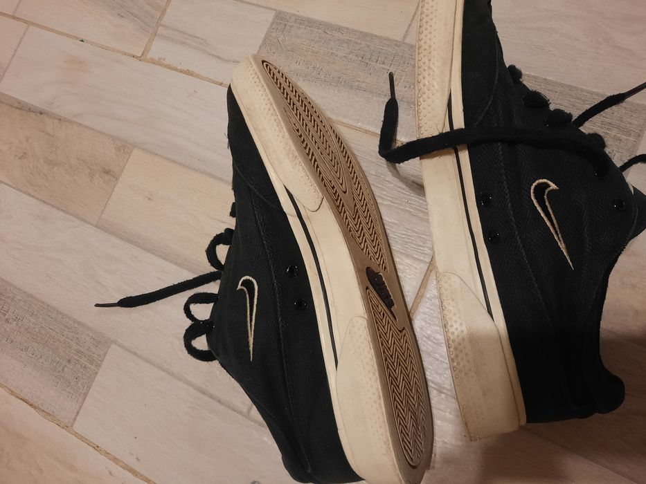 Adidasi Nike ,mărimea 41