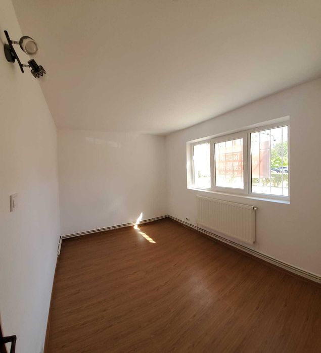 Vânzare apartament 2 camere, semidecomandat, Târgoviste