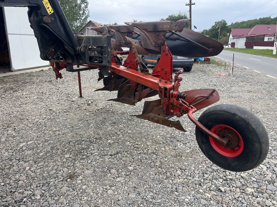 Plug 3 brazde internationa