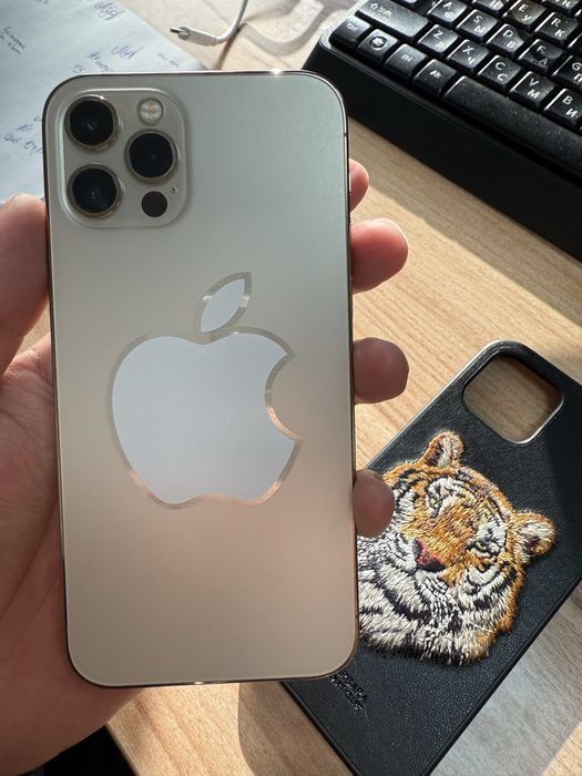 Продам Iphone 12 pro gold 128gb акб 79%