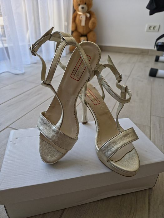 Sandale de ocazie din piele naturala