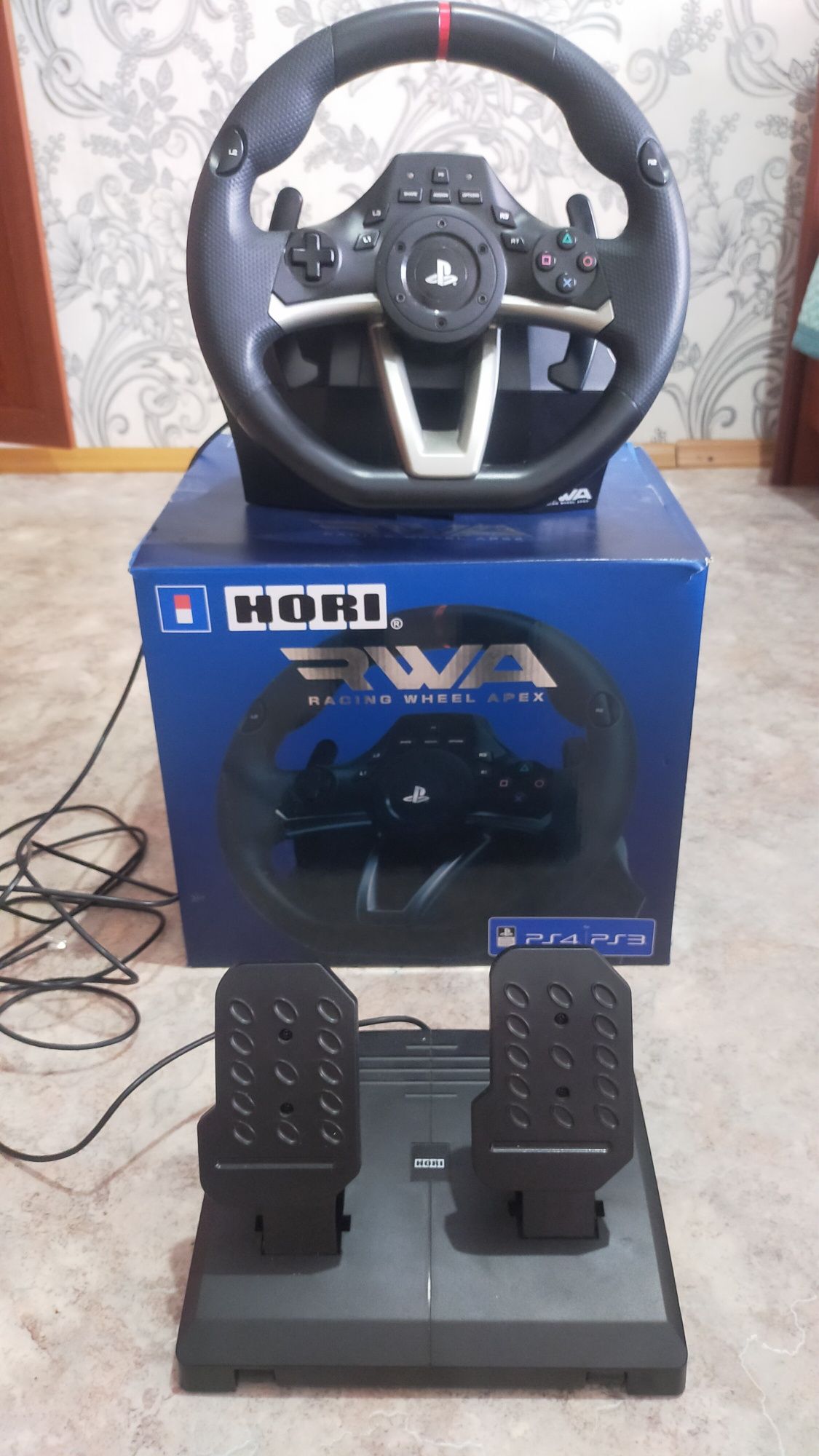 Продам.Пс4.PS4.руль для  Пс