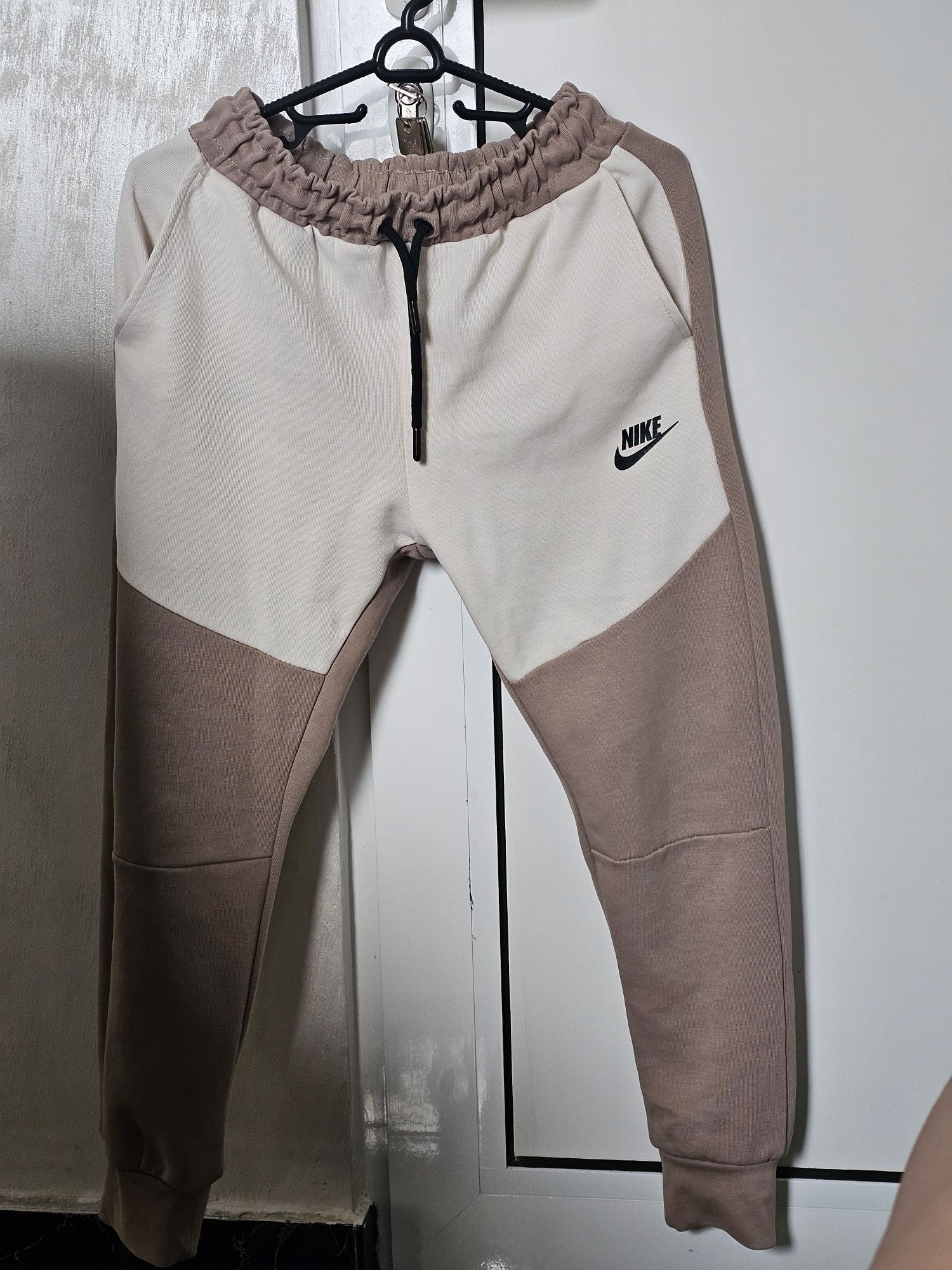 Опигинален спортен екип Nike Tech Fleece