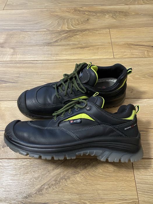 SIXTON PEAK- g h e t e de lucru , stare foarte buna, bombeu , 46