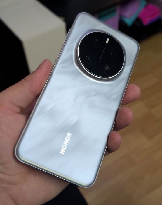Vând sau Schimb Honor Magic 7 PRO 5G Impecabil