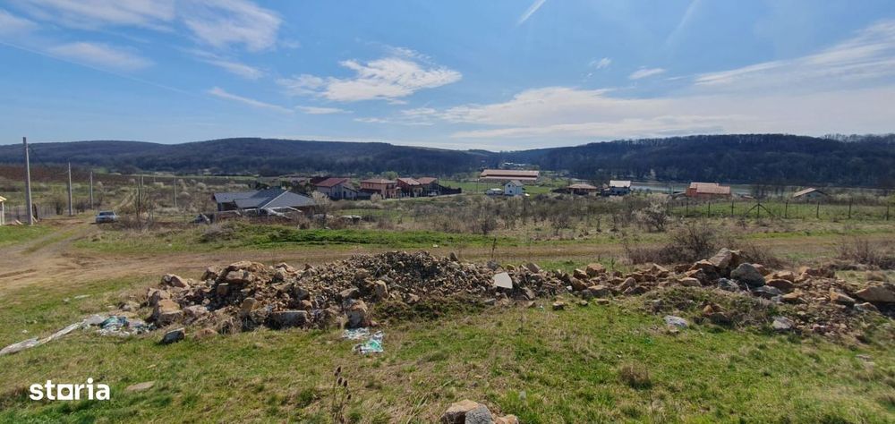 Herneacova-Loc de casa-vedere la lac- 980 mp/1074mp