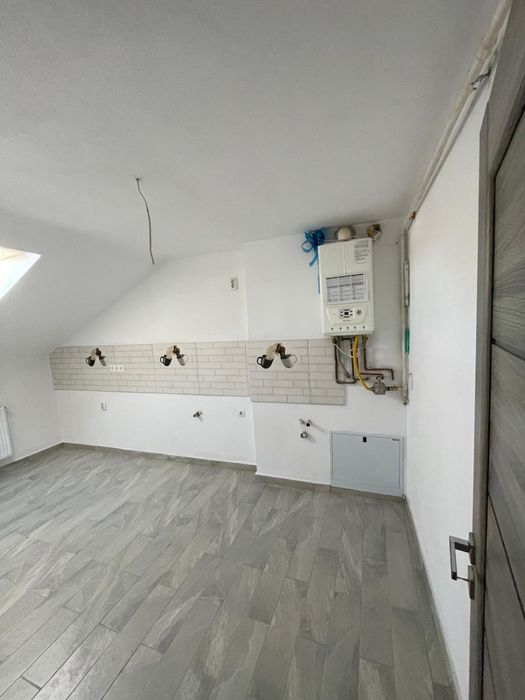 Apartament cu 3 camare direct de la dezvoltator . Zona de vest.