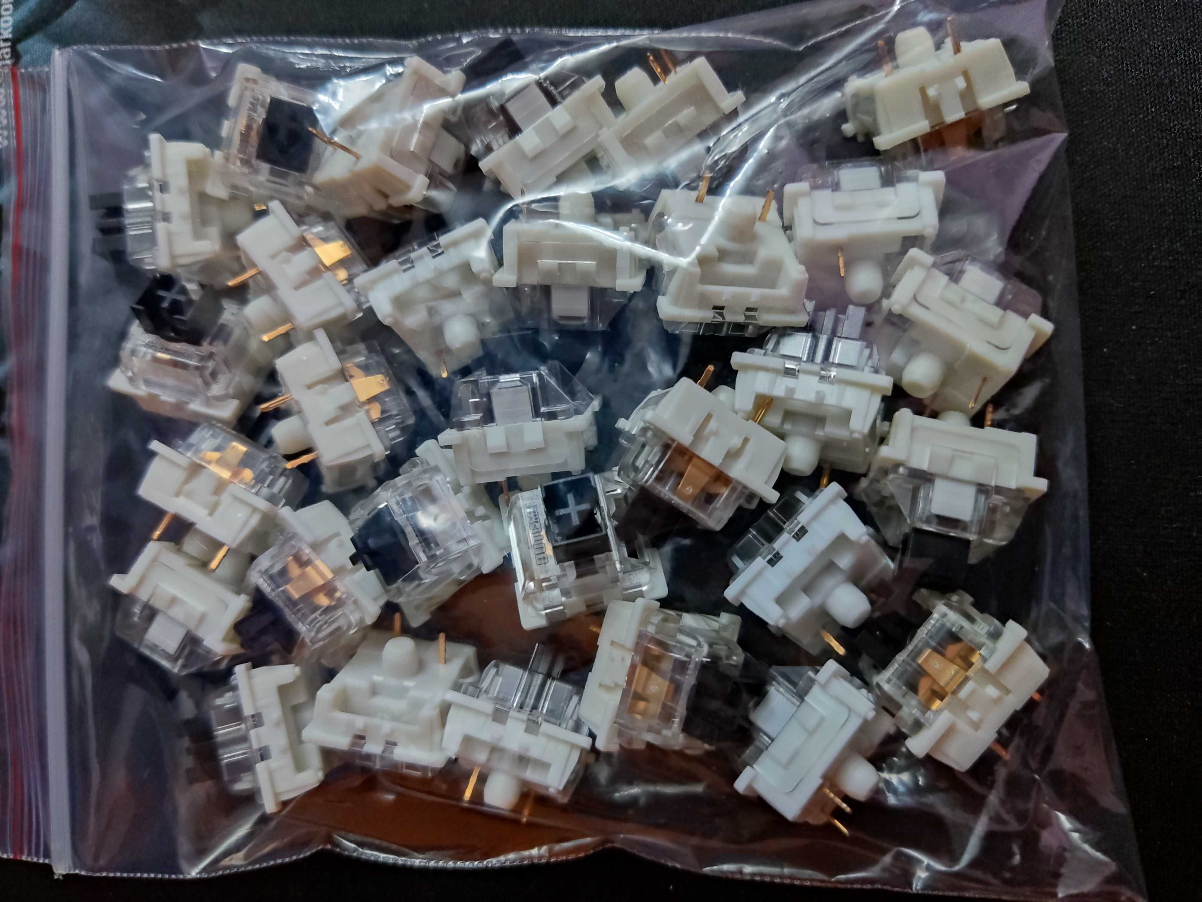 Суичове/switches за hot swappable механична клавиатура Outemu 3-pin