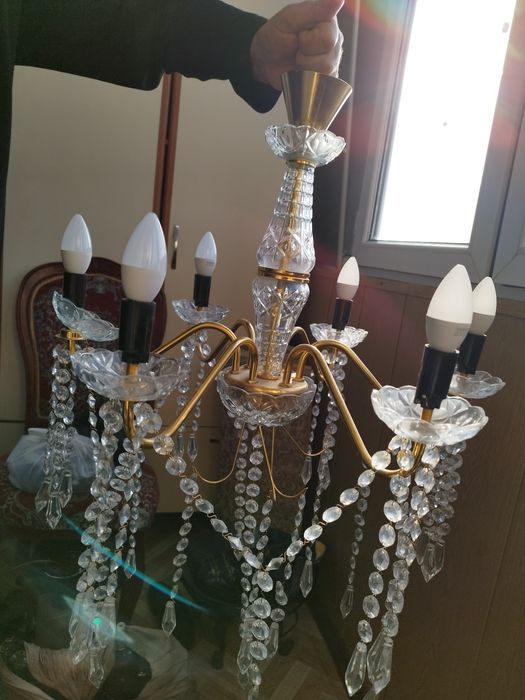 Люстра хрустальная золото.