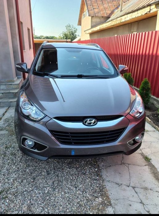Vând  Hyundai IX35