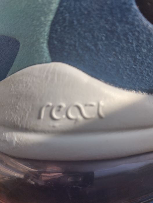 Спортни обувки (маратонки)