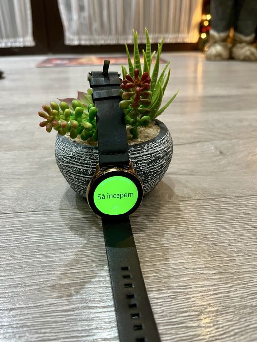 Samsung Galaxy Watch Active 2 Gold – Funcțional, defect ecran
