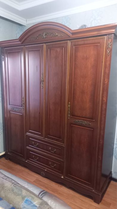 Срочно продам спальный гарнитур