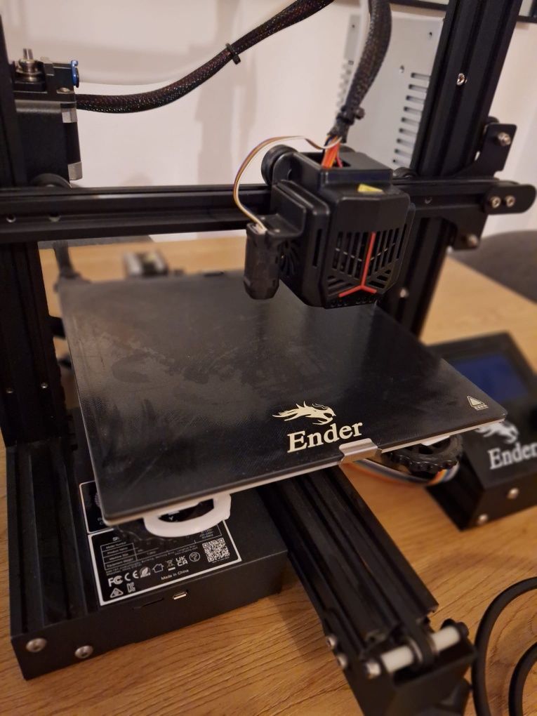 Imprimata 3D Ender Crealty 3 V2 Neo