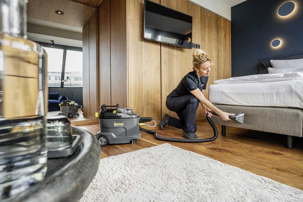 Нова Професионална Прахосмукачка Екстрактор Kärcher Puzzi 8/1