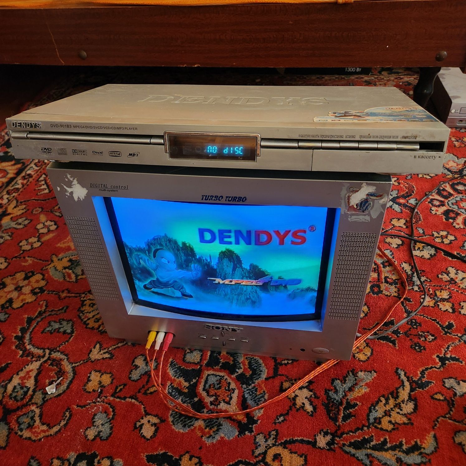 Televizor va dvd lar sotiladi