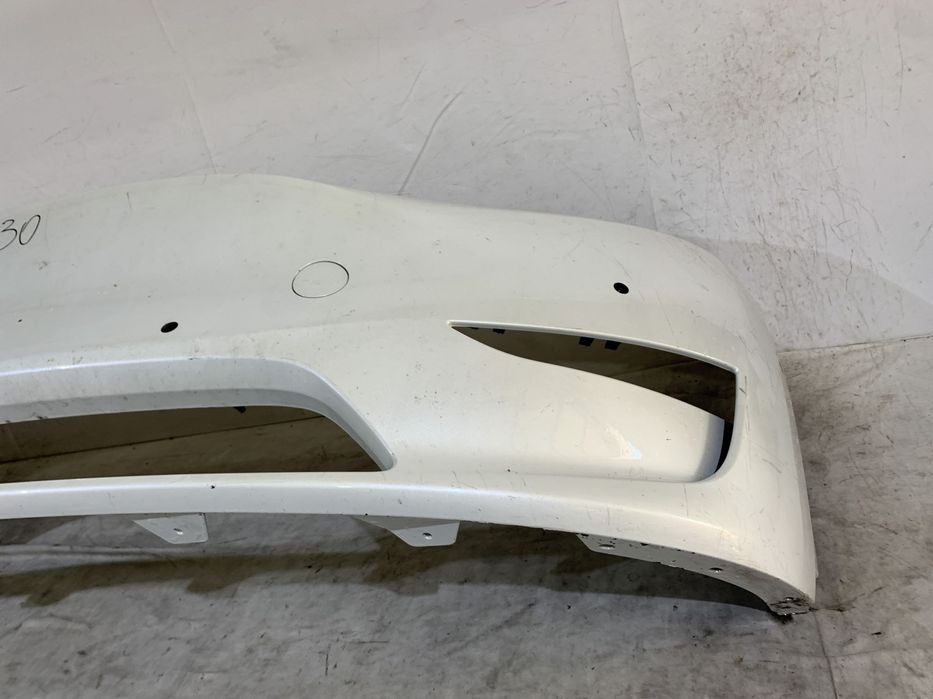 Bara fata Tesla Y, 2021, 2022, 2023, 2024.