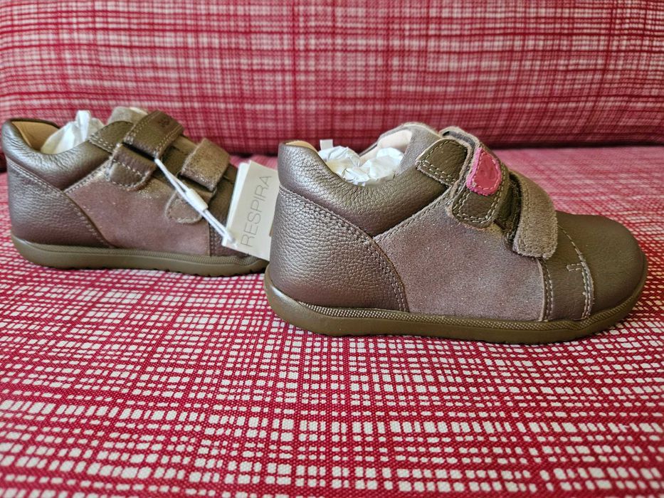 Noi: Pantofi Geox 25 piele moale integral, încălțăminte