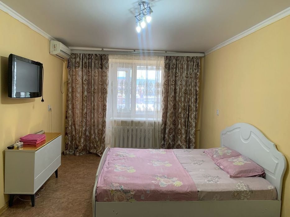 Сдам 1 к квартиру на 11 Мкр по часам и на сутки кереуен сити