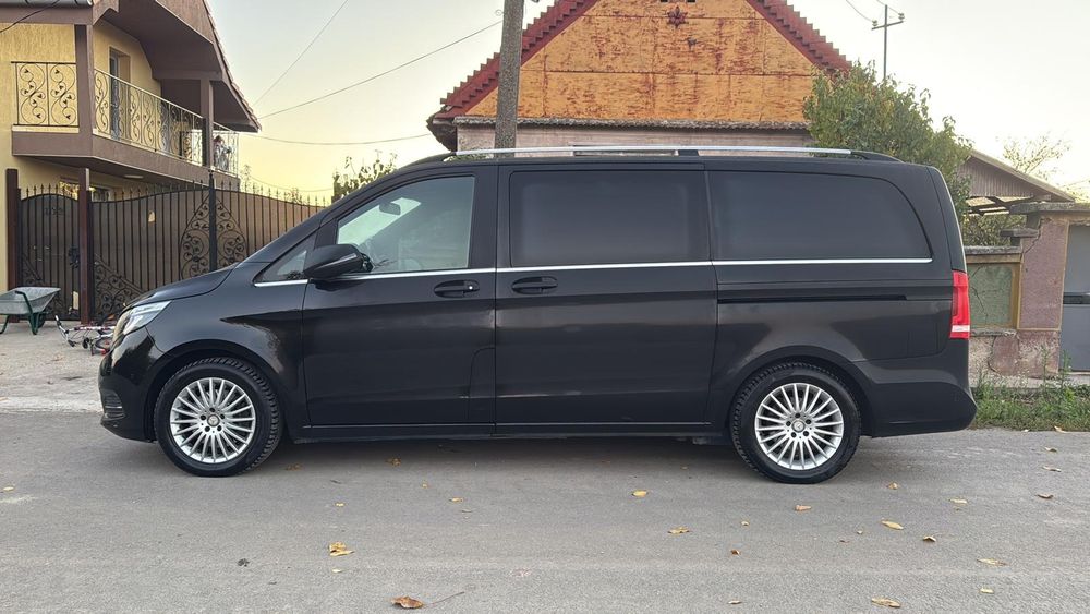 Vând Mercedes V class 2018 8 locuri