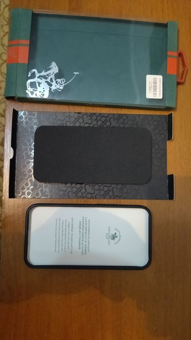 Продам чехол на Айфон.  14